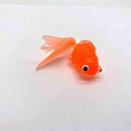 Soft Plastic Small FISH Goldfish Rubber Toy Craft RANDOM Kids UK SELLER