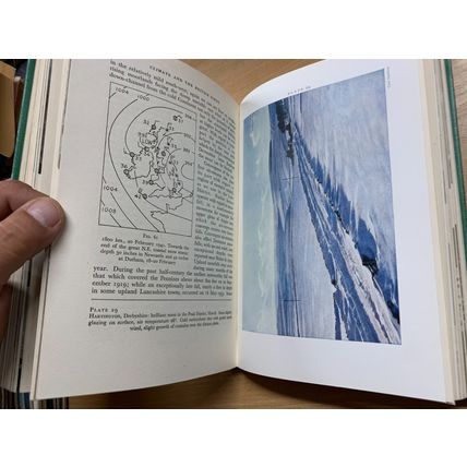 1952 NEW NATURALIST "CLIMATE & THE BRITISH SCENE" ILLUSTRATED HARDBACK BOOK (P4)