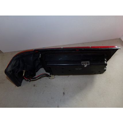 1985 86 87 Subaru GL DL Sedan RH Tail Light Assy OEM 220-20280R