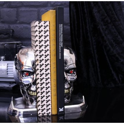 Nemesis Now T-800 Terminator 2 Bookends, Sci-Fi Bookcase Decor, Hand-Painted Res