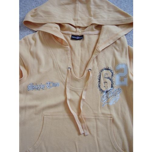 Wemens -girls yellow top,size 8 UK,short sleeves,good condition