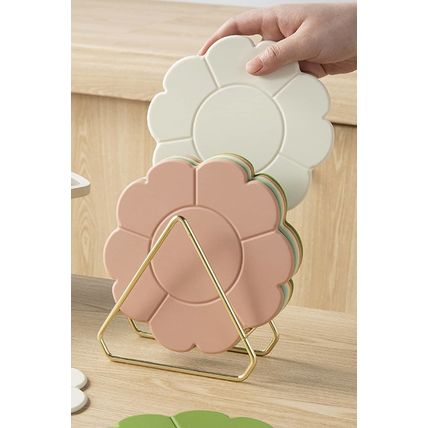 Apricot Pink Flower Shape Silica Gel Heat Insulate Placemat