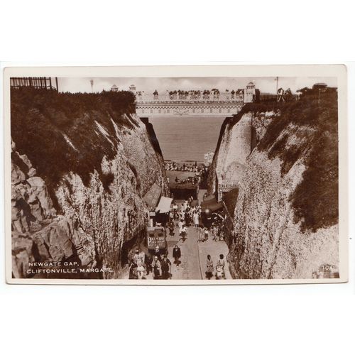 Newgate Gap Cliftonville Kent RP Postcard 10a