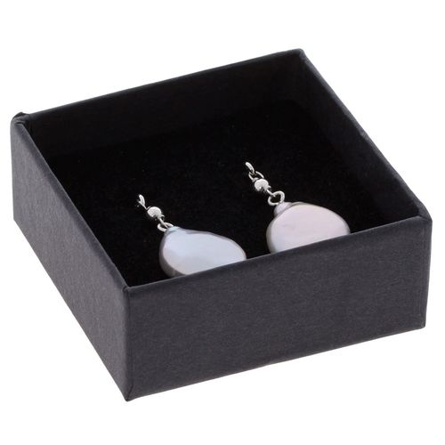 Cultured Freshwater Coin Pearl Earrings BNIB (RARE & COLLECTABLE)