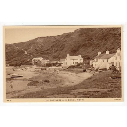 The Cottages and Beach Nevin Postcard Caernarvonshire NV24