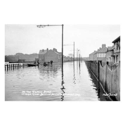 pt6494 - Bentley , Victoria Flooded , Rescue Boats , Yorkshire - print 6x4