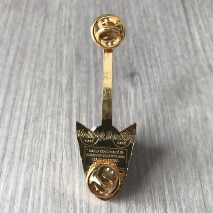 Vintage 2001 Hard Rock Cafe JAPAN Cat Kitsune MASK FUKUOKA Guitar LE pin HRC MT