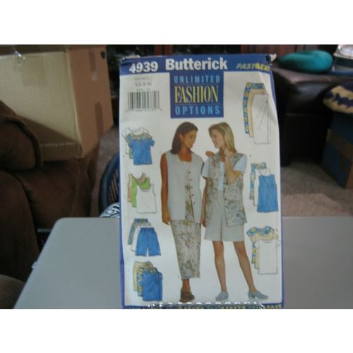 Butterick 4939 Misses Vest, Top, Tank Top, Skirt & Shorts Pattern - Size XS/S/M