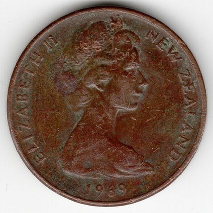 New Zealand : 2 Cents 1967 with Beautiful Green Patina