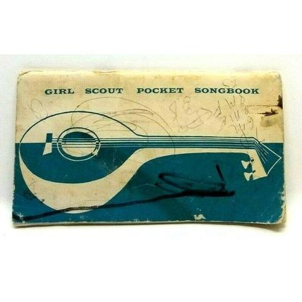 Vintage 1956 Girl Scout Pocket Songbook Camping (D6)