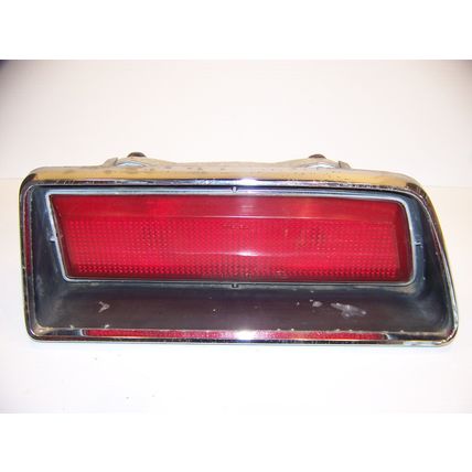 1971 FORD LTD RH TAILLIGHT OEM COMPLETE LENS, HOUSING, BEZEL