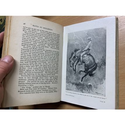 c1919 MARY GRANT BRUCE "MATES AT BILLABONG" ILLUSTRATED FICTION BOOK (P3)