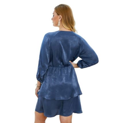 Women's Plus Size Solid V Neck Ruffled Hem Dress