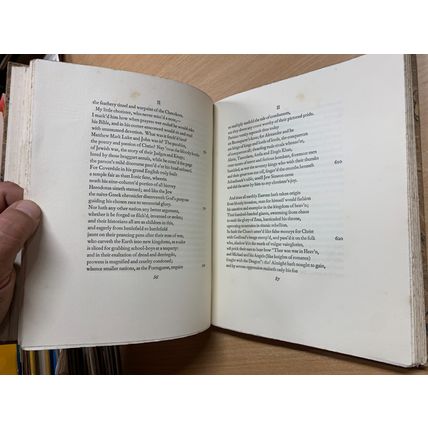 1930 ROBERT BRIDGES "THE TESTAMENT OF BEAUTY" LARGE HARDBACK BOOK (P4)