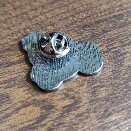 Frog on a Scooter Enamelled Pin Badge Brooch Metal 2.5 cm x 2.5 cm BA75
