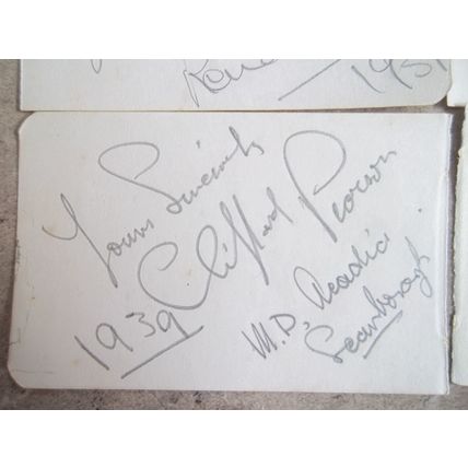 Autographs Arcadia Theatre Scarborough 1939 Rene Horrox Dallimore Pearson Bahs