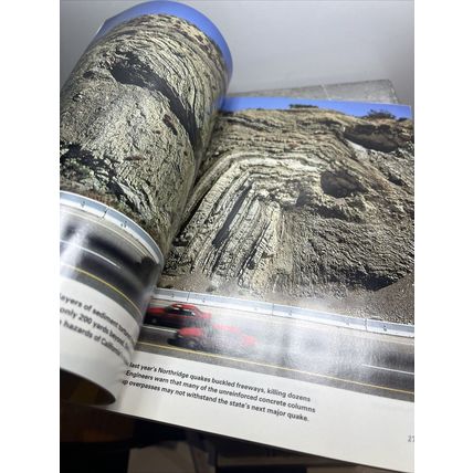 National Geographic Magazine April 1995 The New Saigon Vintage Collectable b