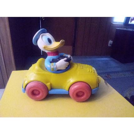 Old Vintage Kohner Walt Disney Donald Duck Pull Car Working Condition 1973