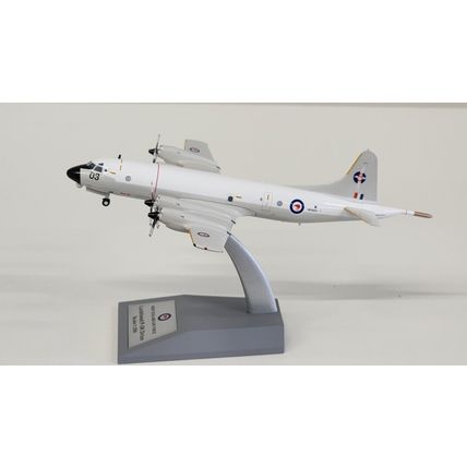 LOCKHEED P-3K ORION AF REG: NZ4203 WITH STAND - INFLIGHT 200 IFP3RNZAF12 1/200