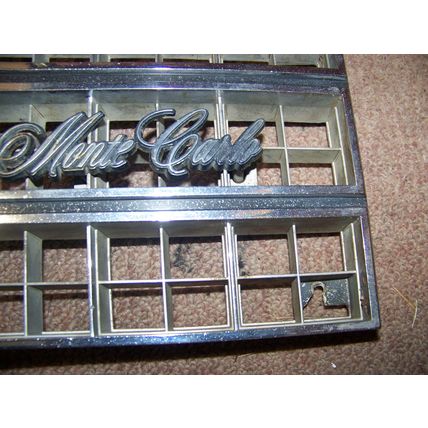 1982 CHEVROLET MONTE CARLO GRILL OEM #14032204