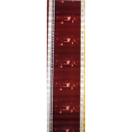 Pk DAU - A - MIX - B 046t. 1 STRIP OF 5 - 35MM FILM CELLS. (BB )