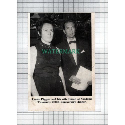 C5347) Lester Piggott & Wife Susan Madame Tussaud's - 1970 Clip