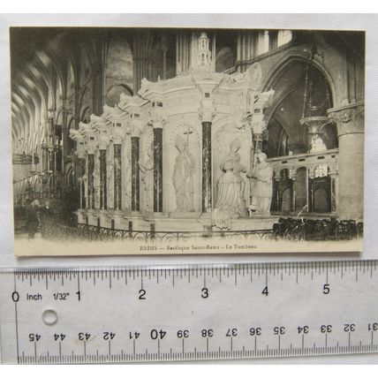 vintage postcard Reims Eglise Saint Remi, Le Tombeau