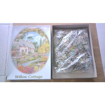 WILLOW COTTAGE by Michael Pollard Oval Jigsaw Puzzle (1000 Piece) Express Gifts