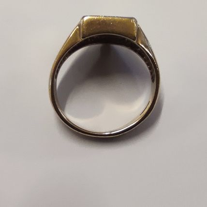 GOLD ENGLAND RING Three Lions Football ring Size S - T 8.3grams approx