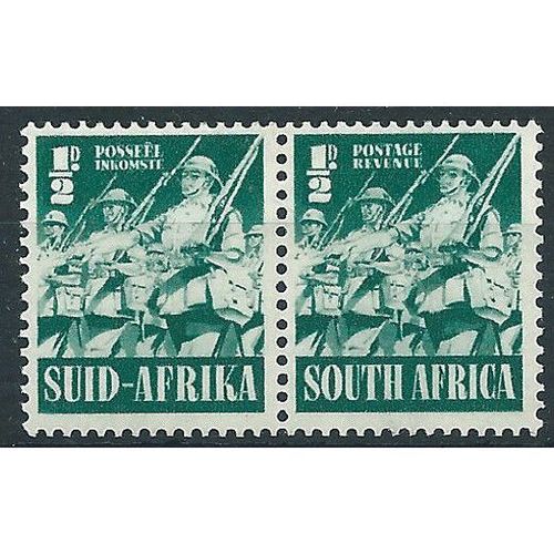 South Africa 1941 SG88 1/2d Green War Effort Mounted Mint PAIR ....