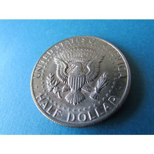 1973 UNITED STATES KENNEDY HALF DOLLAR D MINT MARK - COIN - 2 FREE POST. AS
