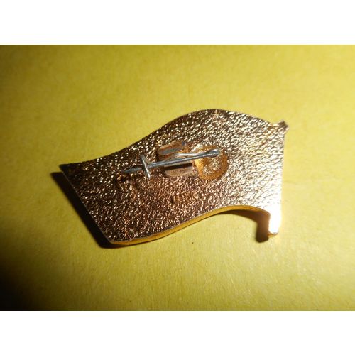 Russian Flag Lapel Pin