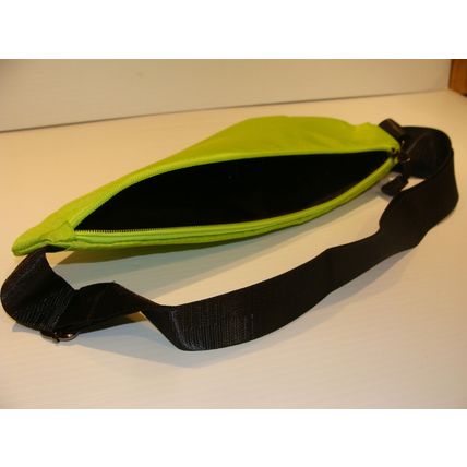 Theus Small Light Outdoor Sling Bag Anti Theft Water Resistant (Green)