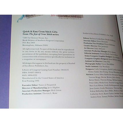1991 Oxmoor House - - Quick and Easy Cross Stitch Gifts - - Hardcover Book