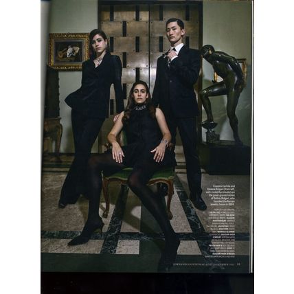 Town & Country November 2021 Family Drama Succession's Sarah Snook COVER NEW
