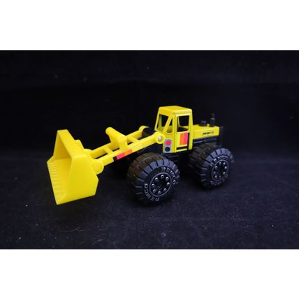 Remco Toys 1987 Yellow Front Loader Construction Vehicle