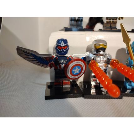 Custom set of Captain America Brave New World 8 Minifigures