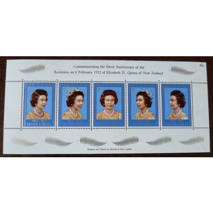 New Zealand 1977 Silver Jubilee miniature sheet stamps SGMS1137 Queen Elizabeth