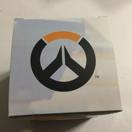 Exclusive Overwatch Electric Purple Tracer Figure Cute but Deadly