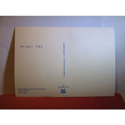 HIDCOTE MANOR GARDENS, unused postcard by J. Arthur Dixon L6/SP. 2465 #