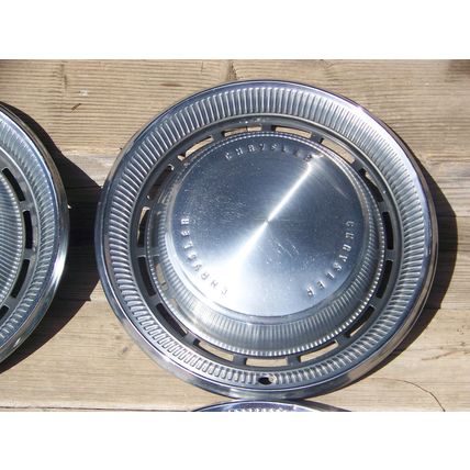 1970 CHRYSLER NEW YORKER HUBCAPS (4) OEM 15" HOLLANDER #349