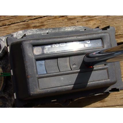 1984 - 88 Nissan Maxima Bluebird Automatic Shifter OEM J-004-5137-100 Pathfinder