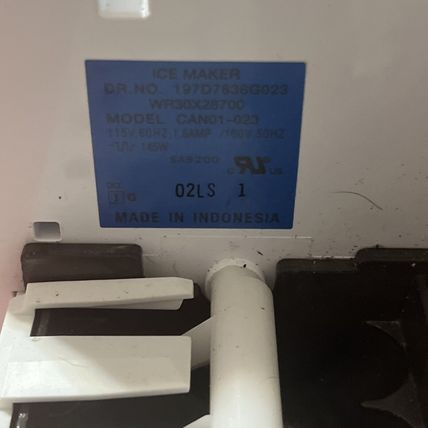 GE Refrigerator Icemaker WR300X28700 WR30X10093, WR30X28704