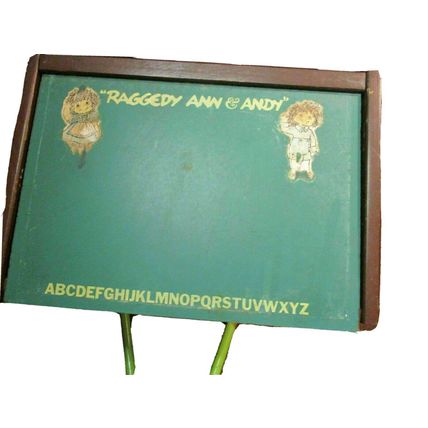 Vintage Raggedy Ann & Andy Pre School Desk Rare Item