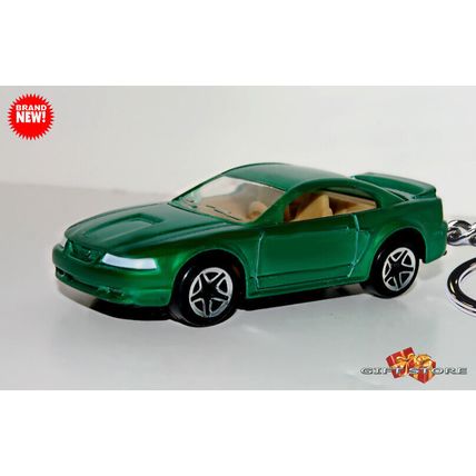 RARE KEYCHAIN GREEN 2000~2004 FORD MUSTANG CUSTOM Ltd EDITION GREAT GIFT