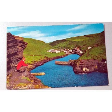 BOSCASTLE HARBOUR postcard