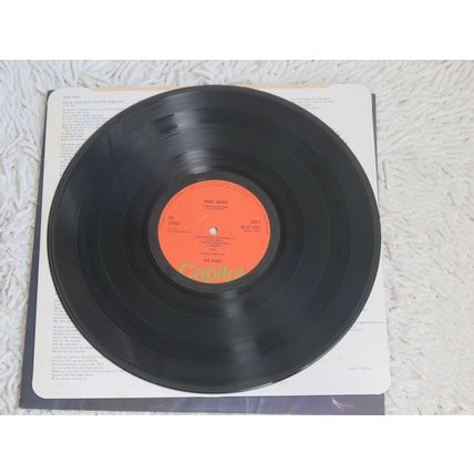 BOB SEGER SILVER BULLET BAND, NIGHT MOVES VINYL LP.
