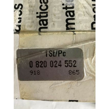 NEW BOSCH 0 820 024 552,1 824 210 223 DIR.-CONTROL VALVE ED 5/2,0 B20 024 552,Se