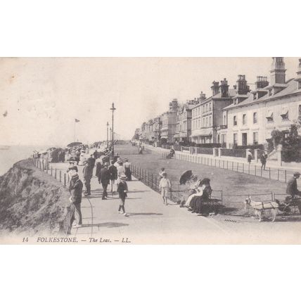 ED18 FOLKESTONE - THE LEAS . LL PRINTED POSTCARD