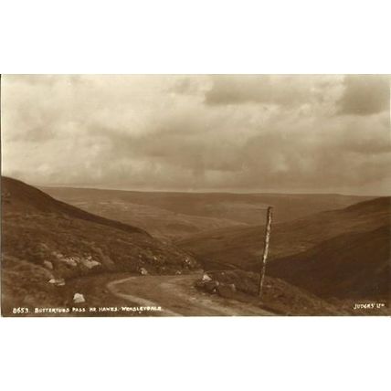 Yorkshire WENSLEYDALE Buttertubs Pass Postcard (Judges 8653)